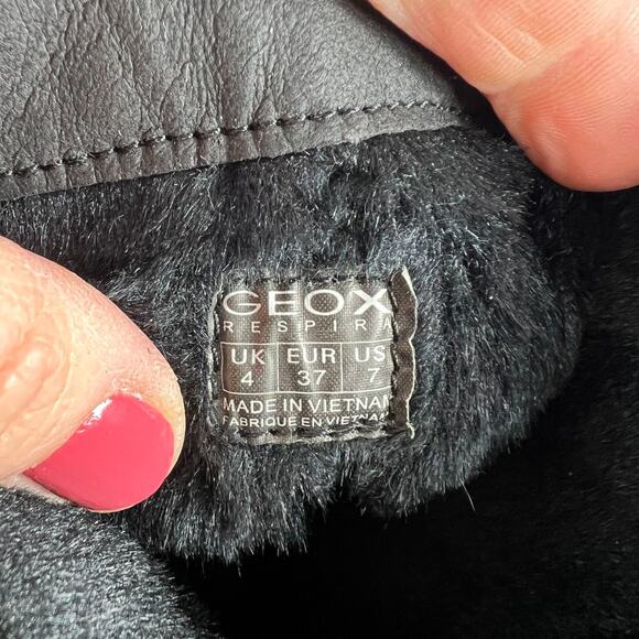 Geox Respira Women's 7 Triple Black Suede Pull-On Round Toe Riding Boots - Picture 13 of 13